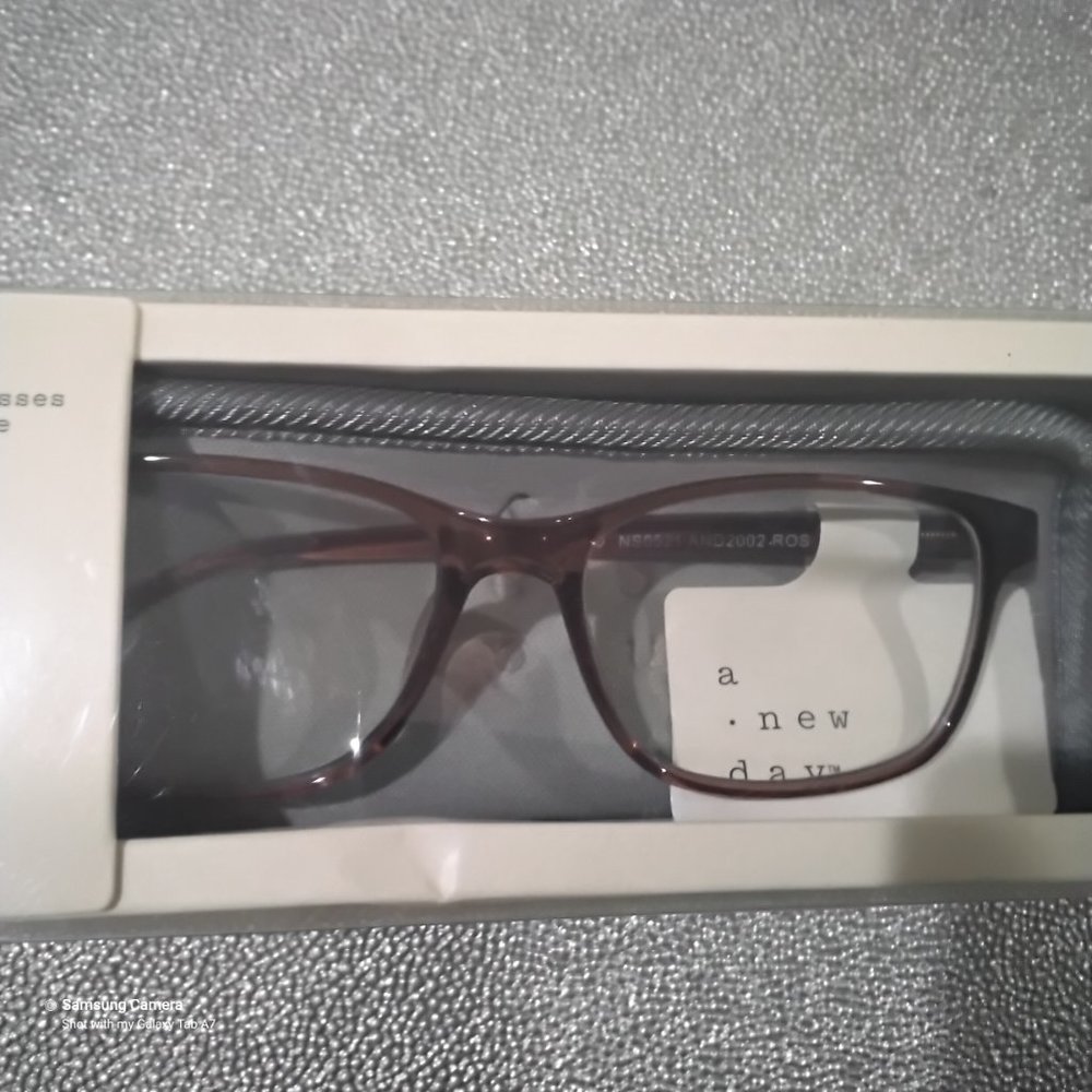 A Pair of Unisex "A New Day" Tortoise Blue-Light Filtering Glasses & Case NIB
